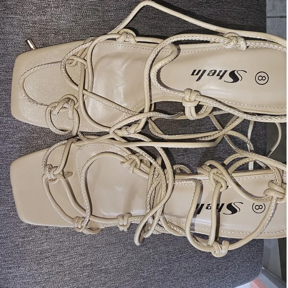 Womens Bone Beige Strappy Sandal Size 8M Tried on - Not Worn - Picture 3 of 5